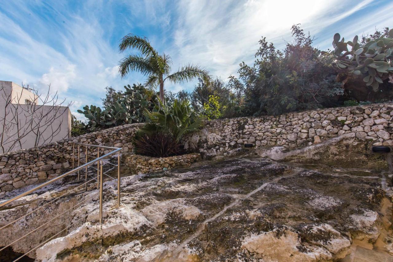 Rabat Farmhouse With Pool And Cave Villa Exterior photo