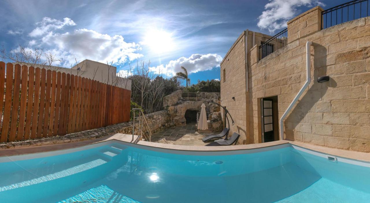 Rabat Farmhouse With Pool And Cave Villa Exterior photo